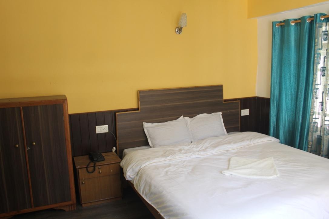 The Ace Pine Valley Hotel Пелинг Екстериор снимка