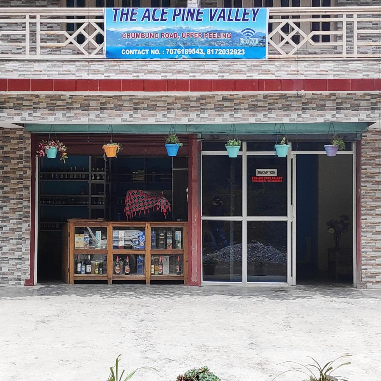The Ace Pine Valley Hotel Пелинг Екстериор снимка